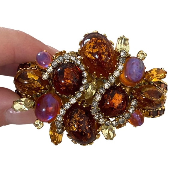 VINTAGE SCHAUER 5TH AVENUE rare iconic cuff bangle dragons breath rhinestones